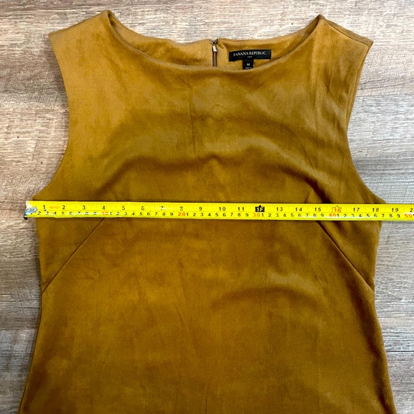 Banana republic women’s gently used top - Picture 5 of 7